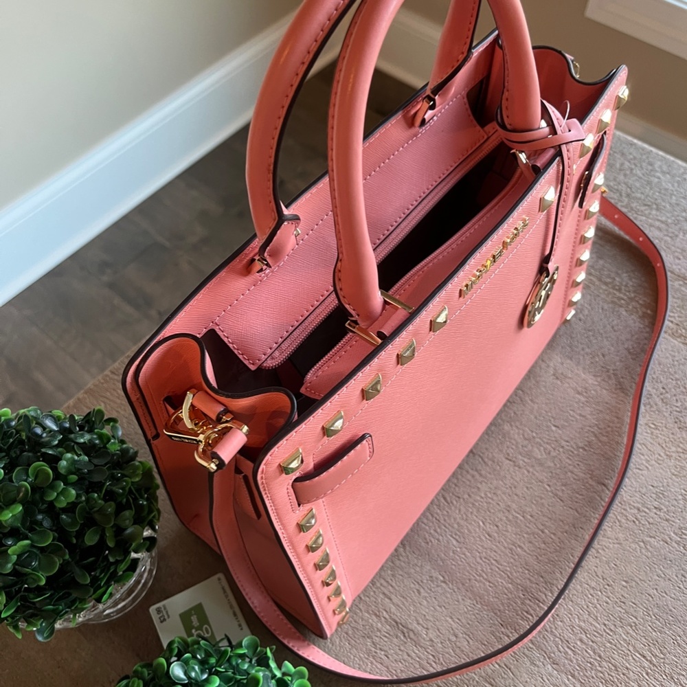 NWT Michael Kors studded rayne leather satchel PINK with matching Wallet - Picture 4 of 16